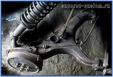 Рычаг вместе со ступицей и пружиной